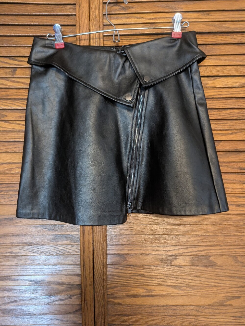 Mustard Seed Black Faux Leather Mini Skirt Size Medium‎ Women's